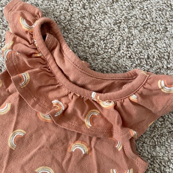 Grayson Mini baby girls rainbow ruffle bodysuit size 0-3 months - Picture 6 of 7